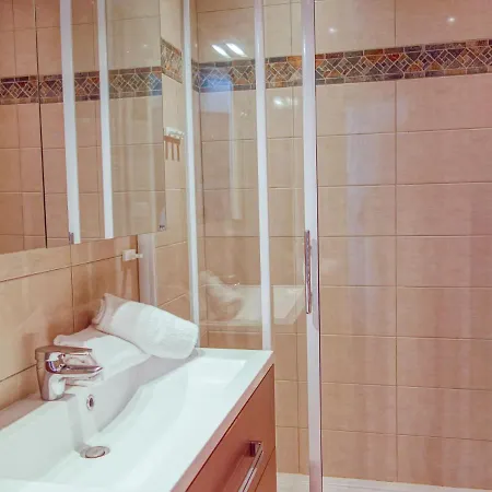 Les Moutieres B1 Et B2 - Val Claret-8 By Interhome Apartment
